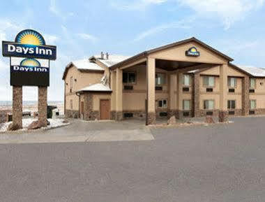 Days Inn By Wyndham Beaver Bagian luar foto